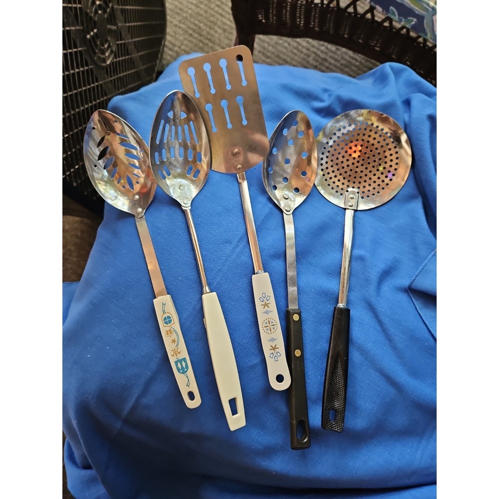 Vintage EKCO Lot Kitchen Utensils Slotted Serving Spoons Spatula Blue‎ Tulip